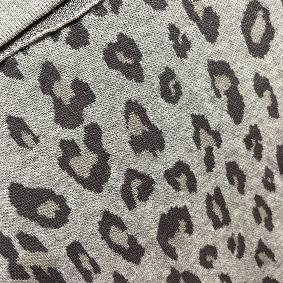 G by Giuliana Jacquard Sweater Knit Duster Cardigan Gray Leopard Size 1X NWOT - Picture 7 of 8